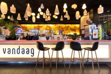 Interior photography, branding photography, restaurant photographer, photo of the interior of the trendy restaurant Vandaag in Amsterdam