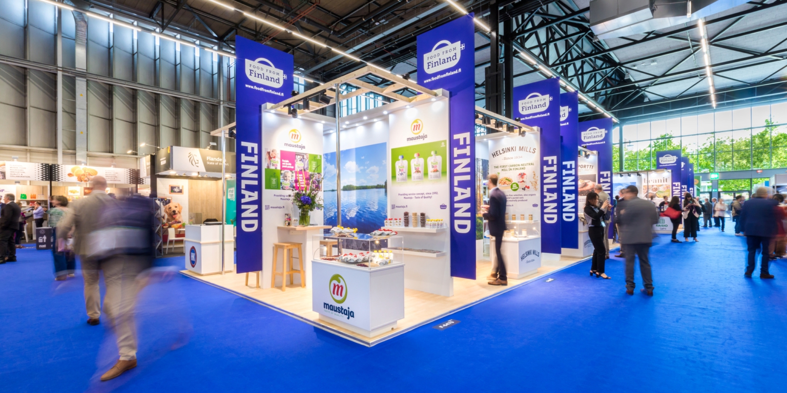 Corporate event photography, fair photographer, conference photography, booth photography, The Finland booth at the PLMA trade show in Rai Amsterdam