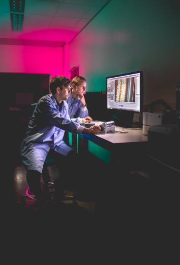 Lifestyle corporate photography, portrait of professional pharmaceutical researchers in their lab, Leiden