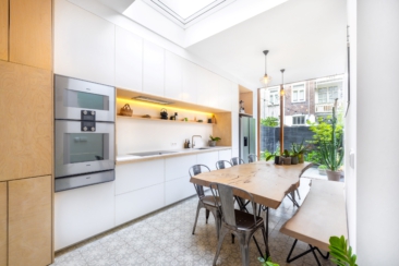 Interior photography, branding photography, real estate photography, interior photo of a dining room / kitchen in apartment in Amsterdam for Airbnb / real estate