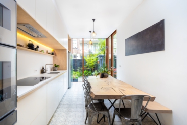 Interior photography, branding photography, real estate photography, interior photo of a dining room / kitchen in apartment in Amsterdam for Airbnb / real estate