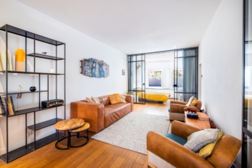 Interior photography, branding photography, real estate photography, interior photo of a living room in apartment in Amsterdam for Airbnb / real estate